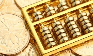 privlacnost-investiranja-v-zlato-zlate-palice-zlati-kovanci-zlato-univerzalen-hranilec-vrednosti-intervju-bojan-pravica