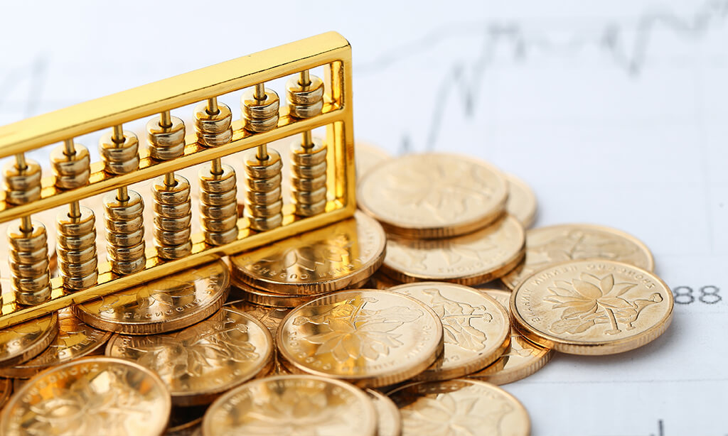 privlacnost-investiranja-v-zlato-zlate-palice-zlati-kovanci-zlato-univerzalen-hranilec-vrednosti-intervju-bojan-pravica